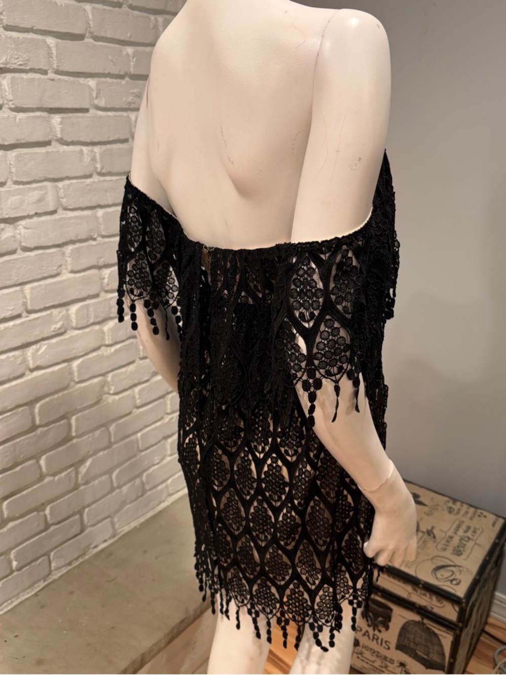 Stone Cold Fox Black Off Shoulder Fringe Boho Embroidery Lace Mini Festival IOWA - Picture 9 of 14